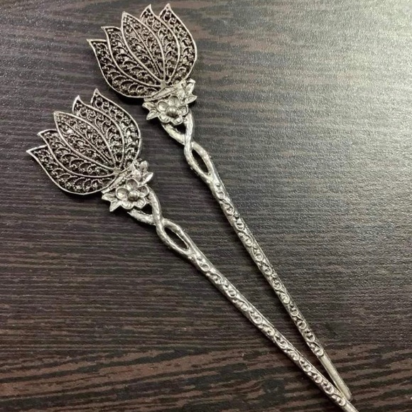 Accessories - Lotus oxidised juda pin (hair accessories)